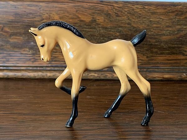 Vintage Hartland Buckskin Foal