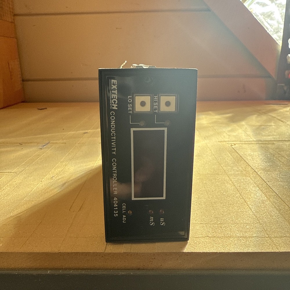 EXTECH 3101 Conductivity Controller 404135 Analog Output Preowned [M3]