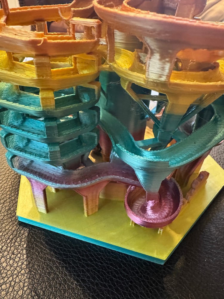3D Printed Marble Run Machine