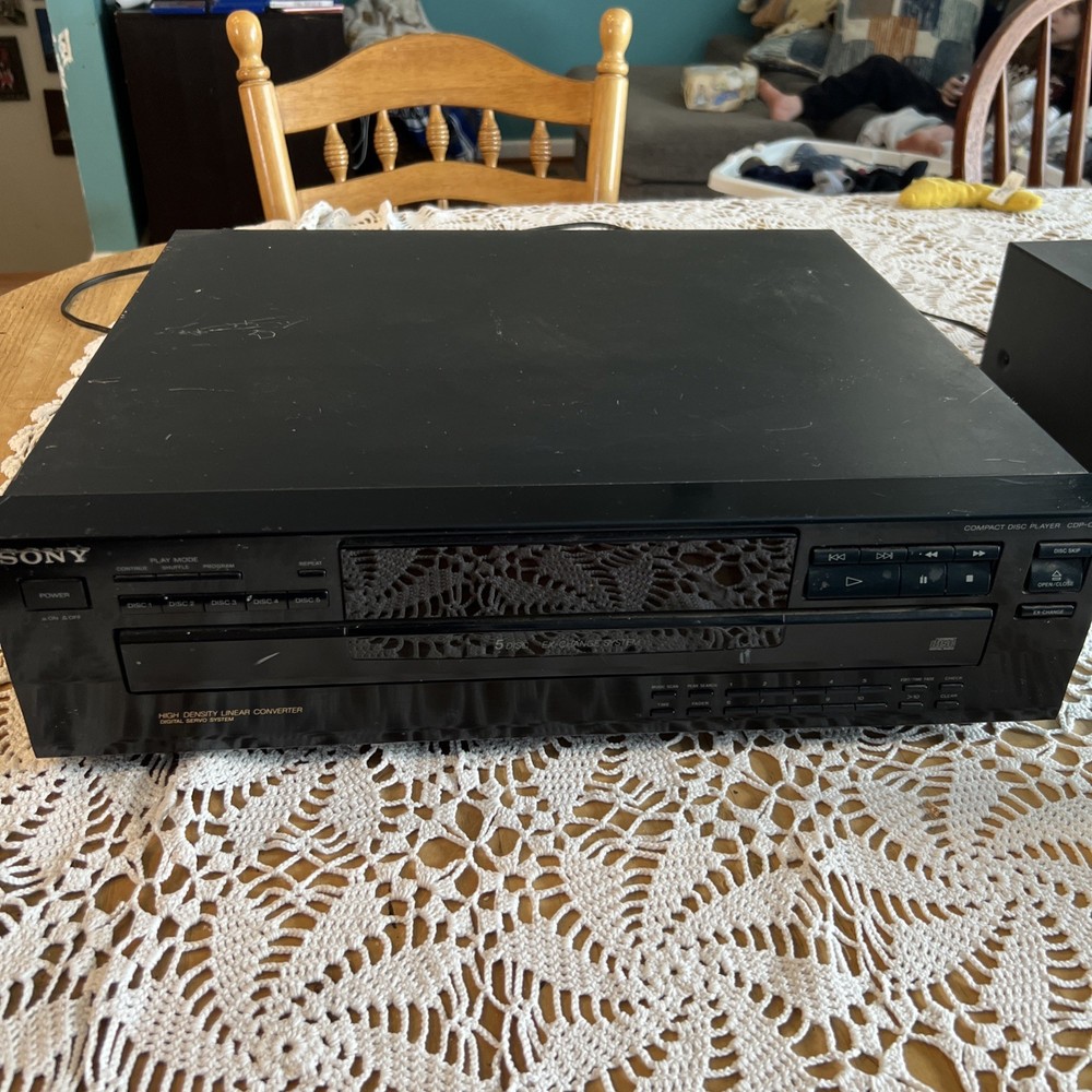 Sony CDP-C245 5-Disc CD Player Changer High Density Linear Converter