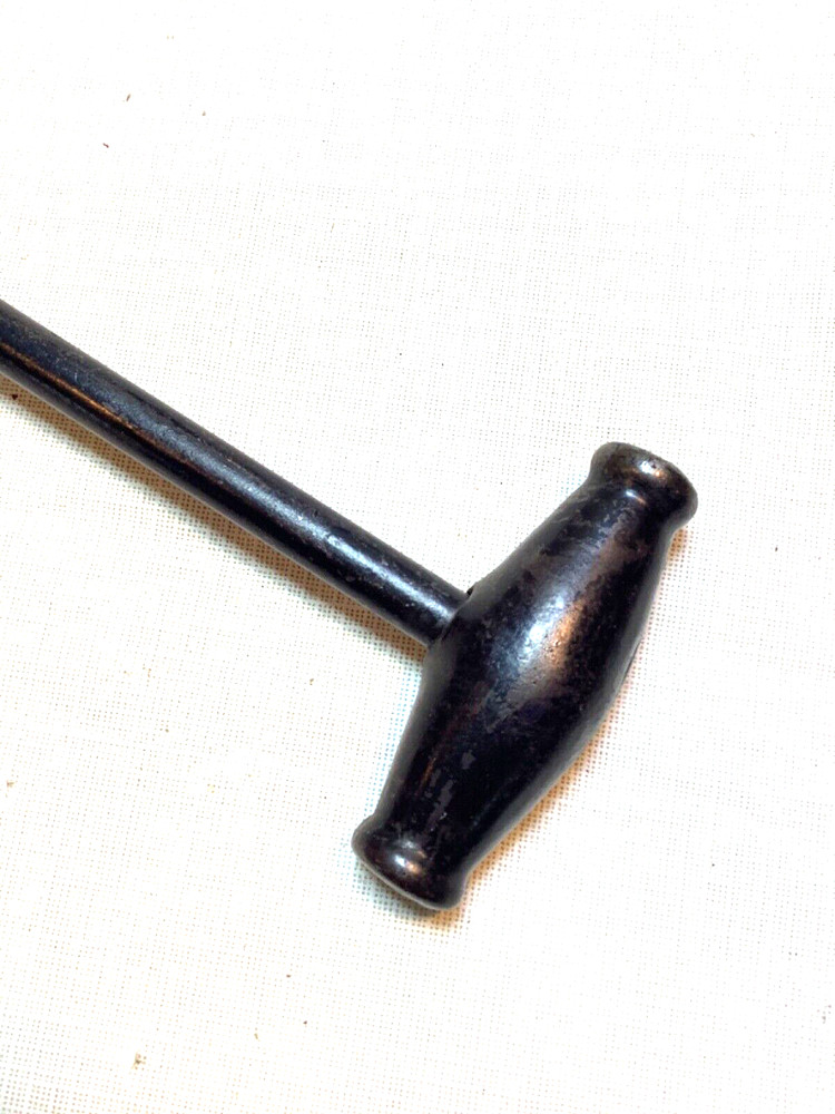 Saunders pipe cutter made by REED