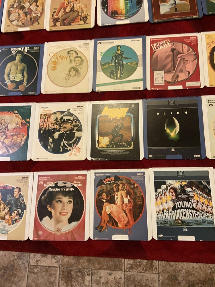 RCA Selectavision VideoDisc Player SFT W 100 System Powers On Untested + 45 DISC