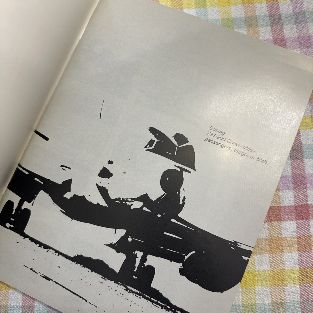 Boeing 737-200 Advanced Convertible Sales Brochure