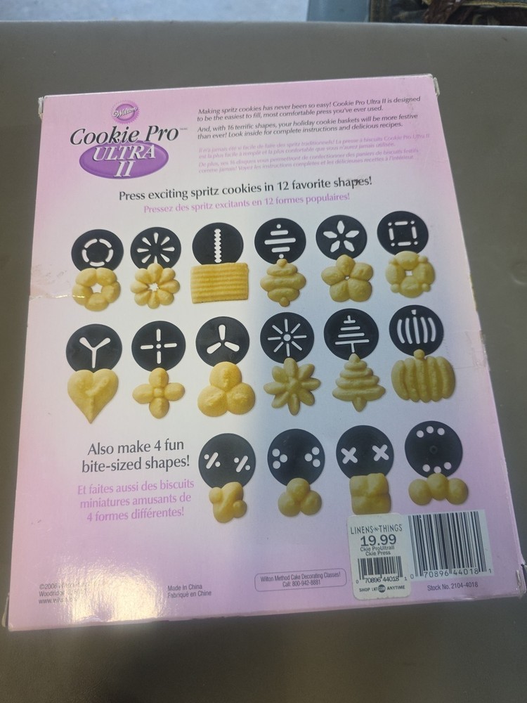 Wilton Cookie Pro Ultra II Cookie Press Complete Set