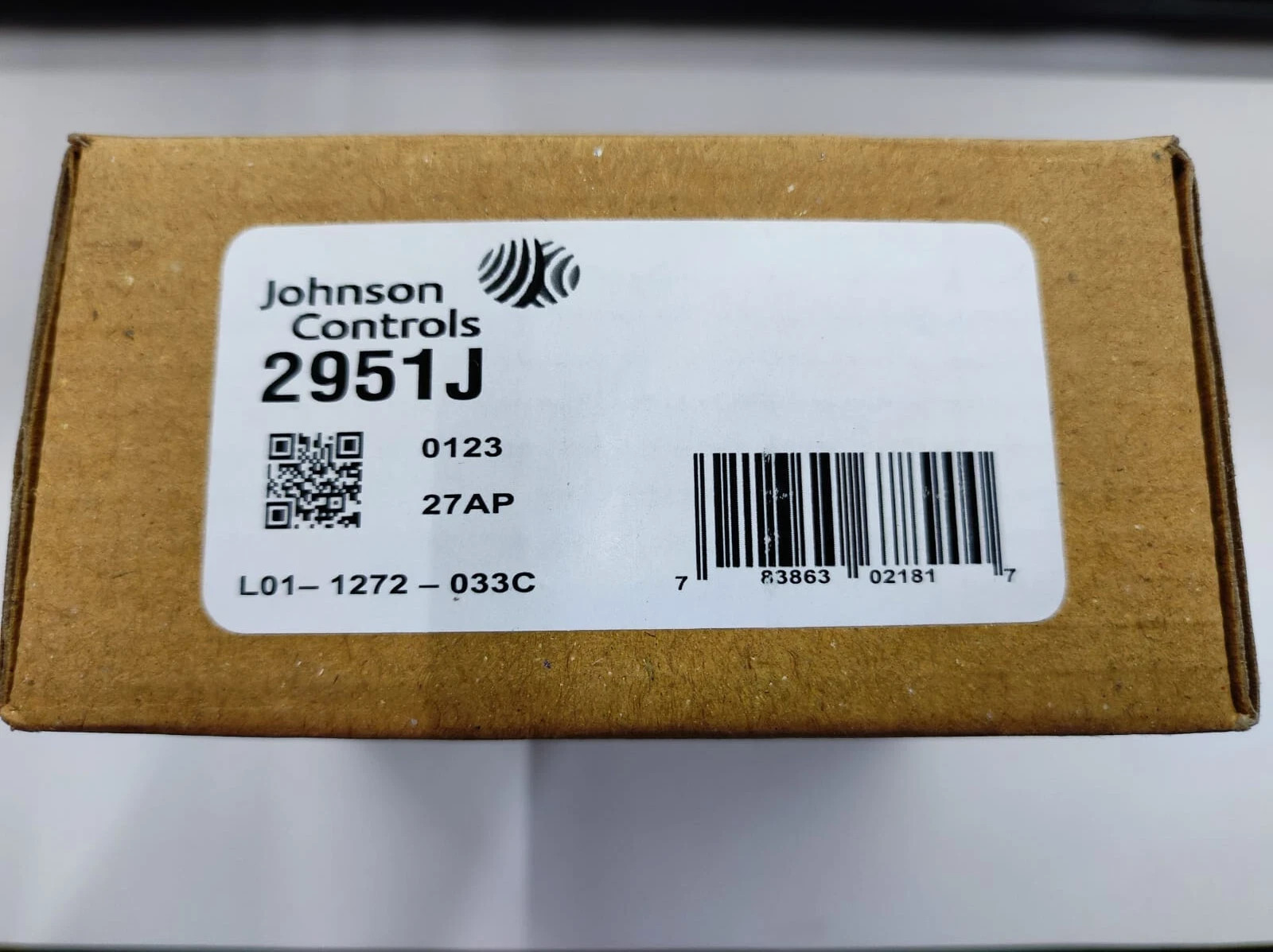 JOHNSON CONTROLS 2951J PHOTOELECTRIC SMOKE DETECTOR FREE SHIPPING