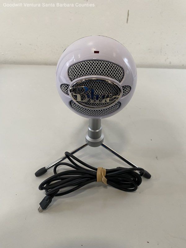Blue Yeti Snowball Ice USB Condenser Microphone - Tested