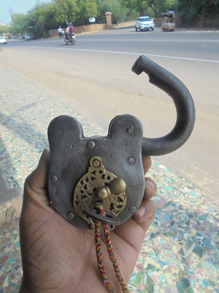Vintage Iron Handcrafted Solid Heavy Fine Padlock