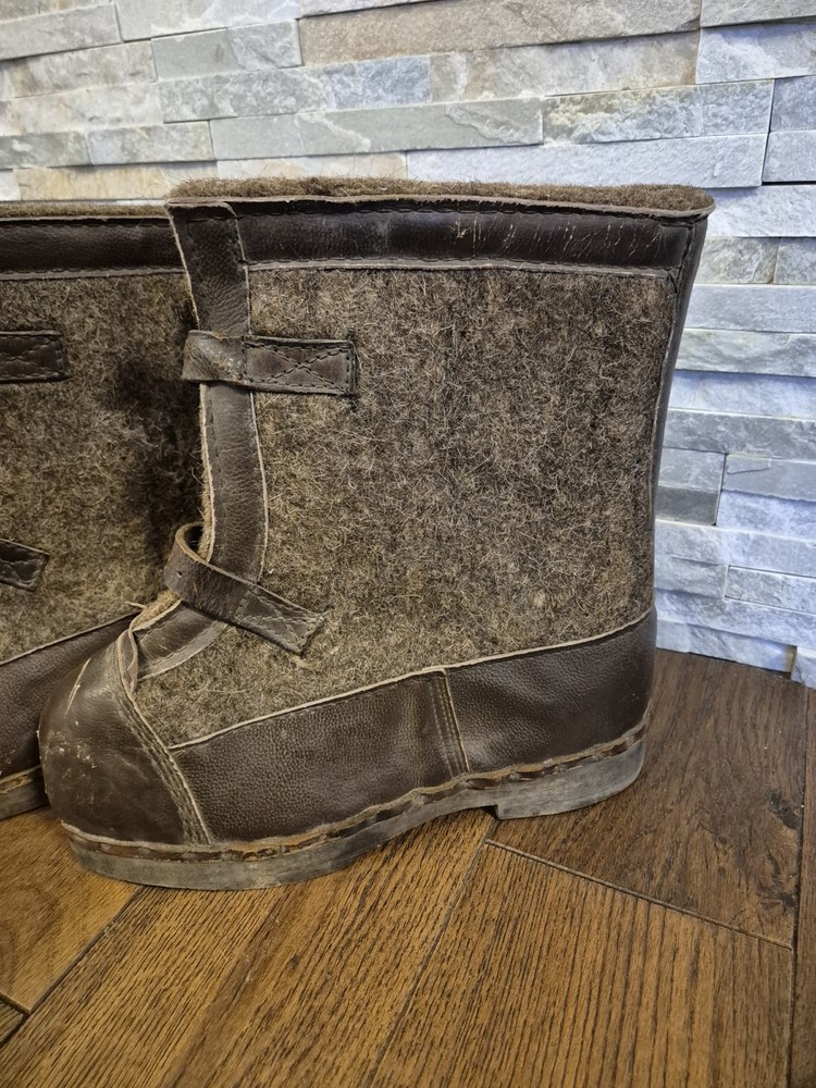 WW2 German Army Winter Sentry Boots, both maker label 1943 made, nice