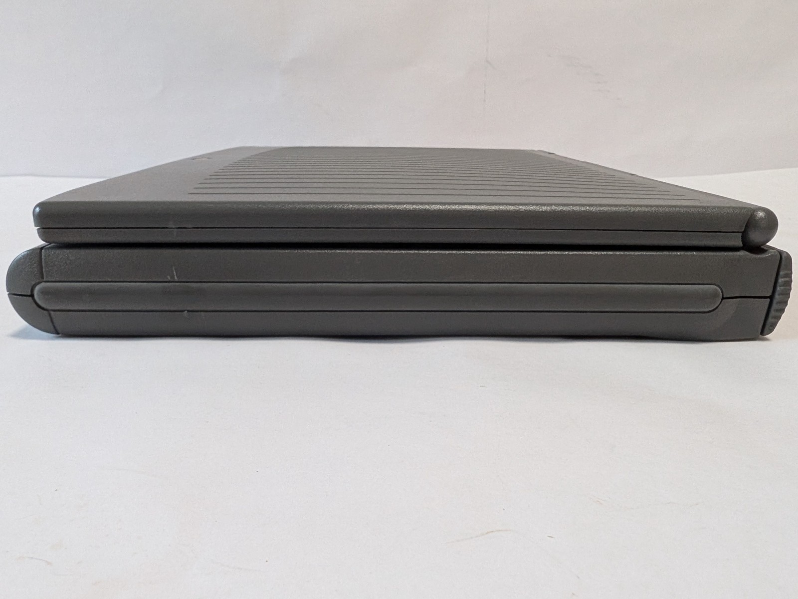 Vintage Apple PowerBook Duo 280 M7777 - UNTESTED