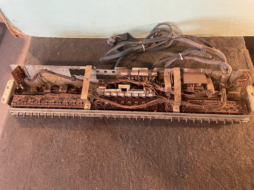 Seeburg Model LPC Selection Keyboard  Assembly—type TES169