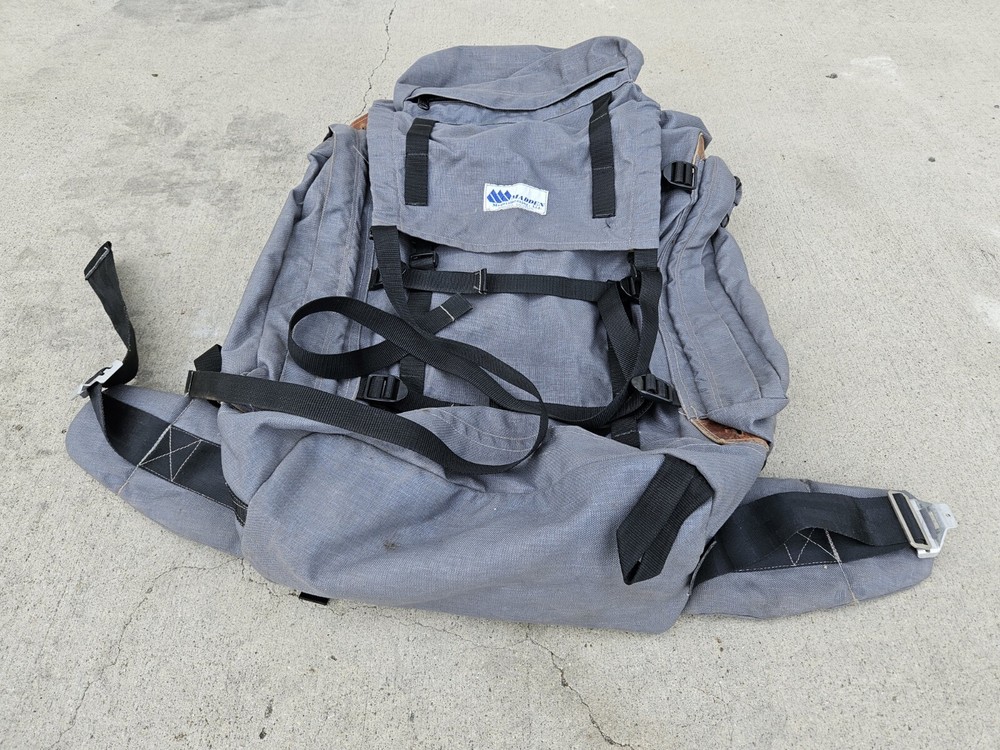 MADDEN Mountaineering Backpack