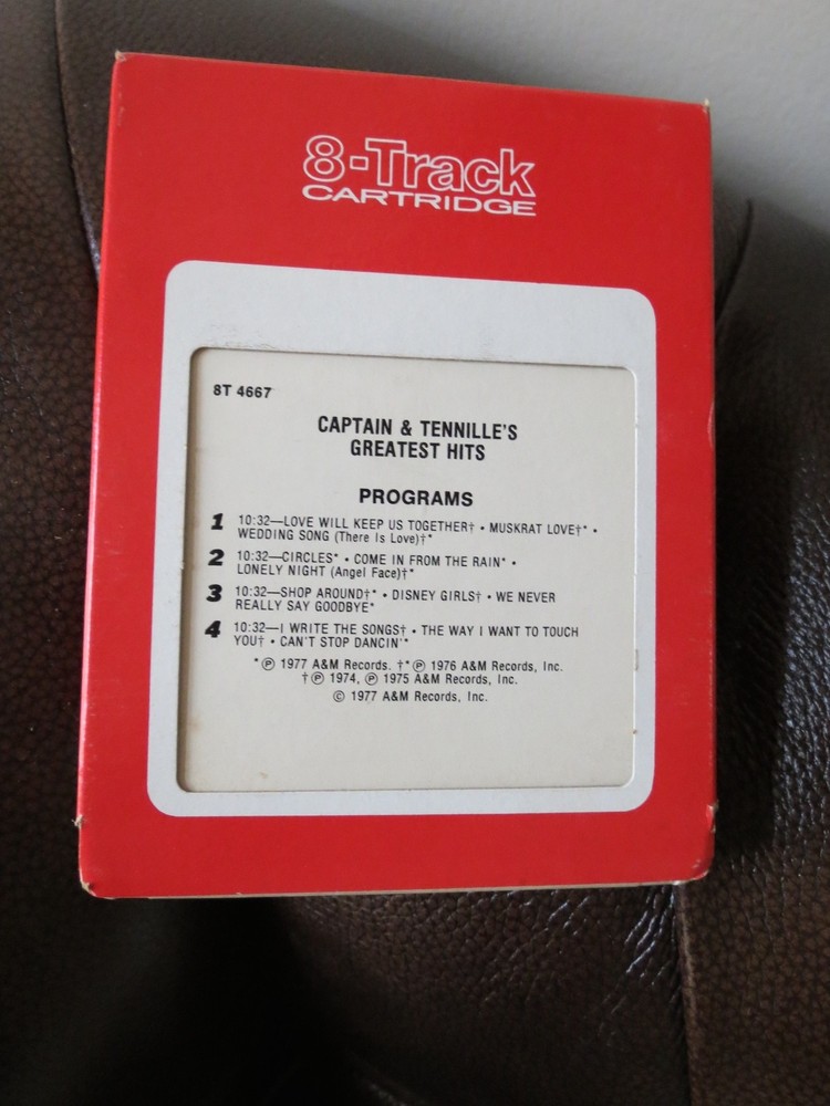 CAPTAIN & TENNILLE 8 TRACK - GREATEST HITS - UNTESTED