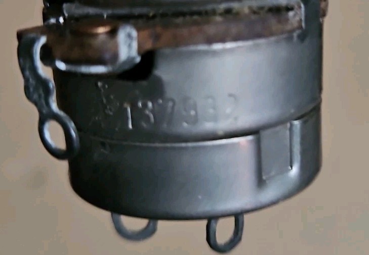 Potentiometer Control Switch 18C543812-C 137932 Vintage Electronics