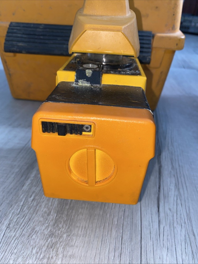 Spectra Physics LaserPlane 125 Leveler and Pocket Level