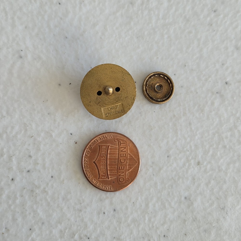 10 Year DOUGLAS AIRCRAFT Co. Lapel Pin