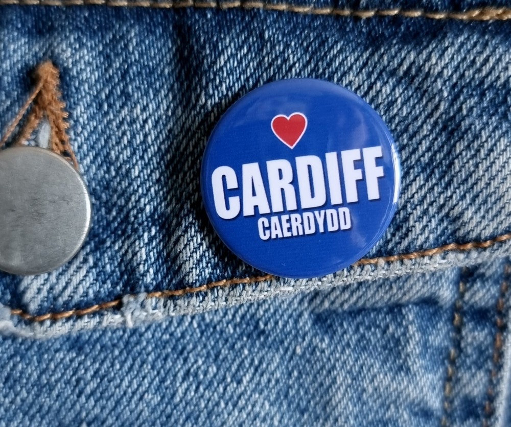 Love Cardiff, Caerdydd - Small Button Badge - 25mm diam