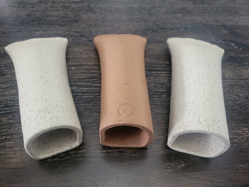 Pleco cave Large size  . 2 colors to choose from. **Bonus Bag of algae wafers**