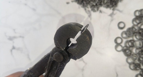 Stainless Steel Jump Rings Flat riveted loose rings/ chainmail repair kit sca