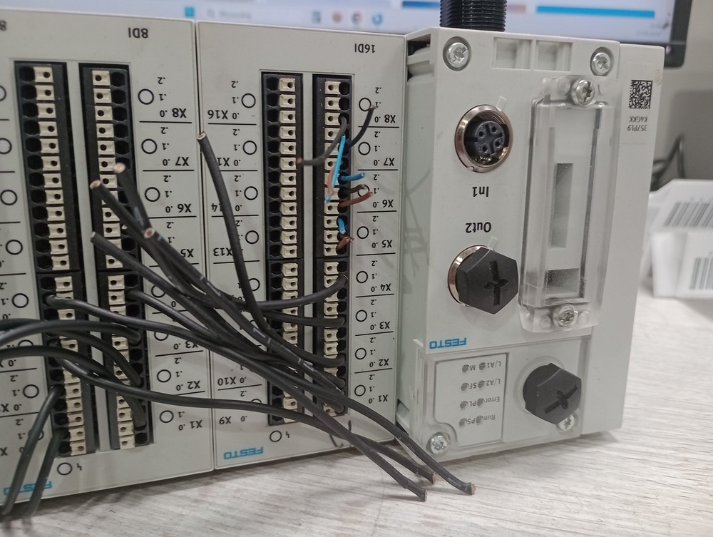 Festo pneumatic controller
