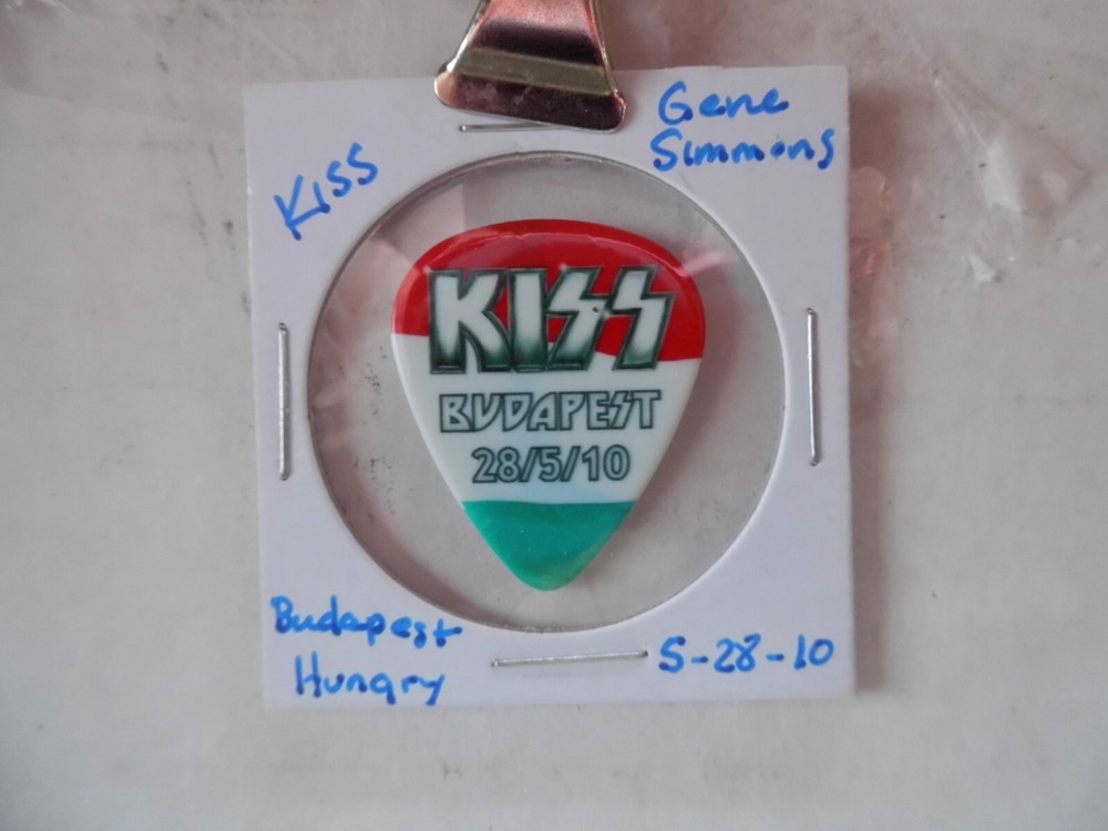 KISS "GENE SIMMONS" HUNGRY 2010 GUITAR PICK~READ DESCRIPTION #10~14