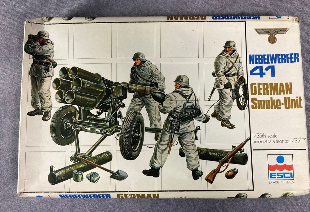 Nebelwerfer 41 German Smoke Uni