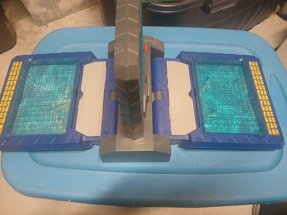 electronic battleship game. Needs Batteries