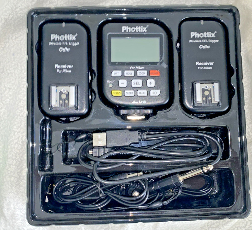 Phottix Odin TTL - Nikon Flash Trigger twin pack Excellent