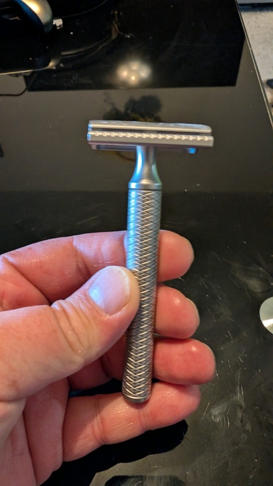 Karve Shaving Co. Christopher Bradley with 3 Base Plates, Continental US only