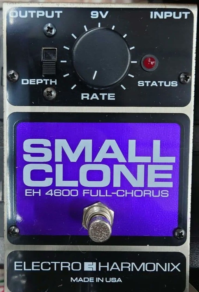 ELECTRO HARMONIX SMALL CLONE EH4600 Chorus Pedal