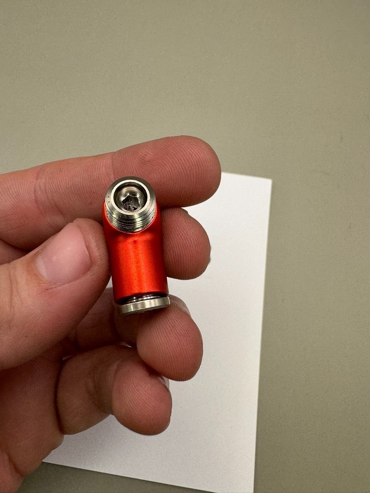 CCM PB 90° Fitting-Red