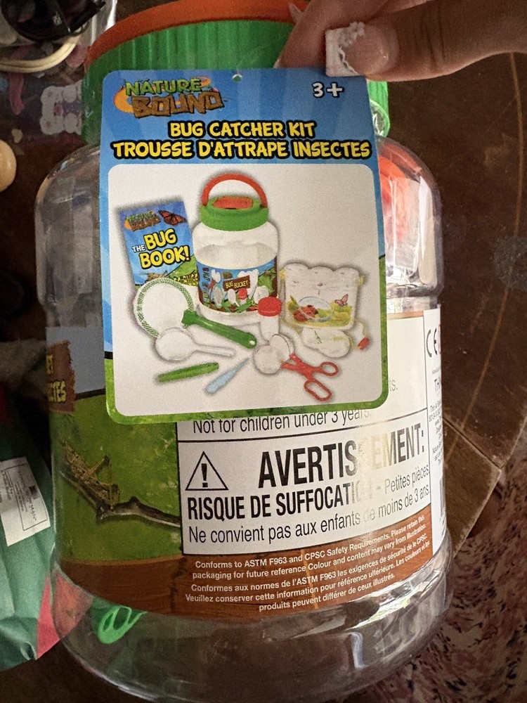 Bug Catcher with Habitat Bucket