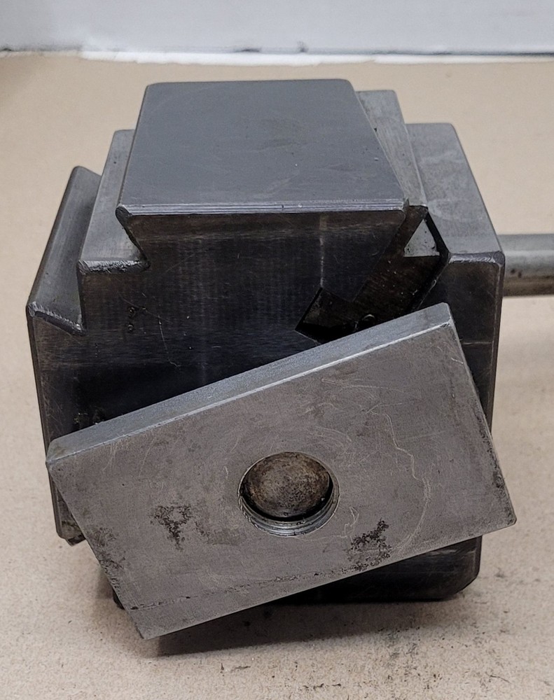 Aloris CA Quick Change Tool Post – 8 Piece Set