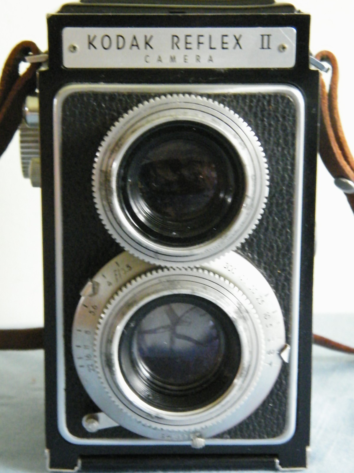 Vintage Kodak Reflex II Camera in Leather Field Case ~ Untested, sold as is