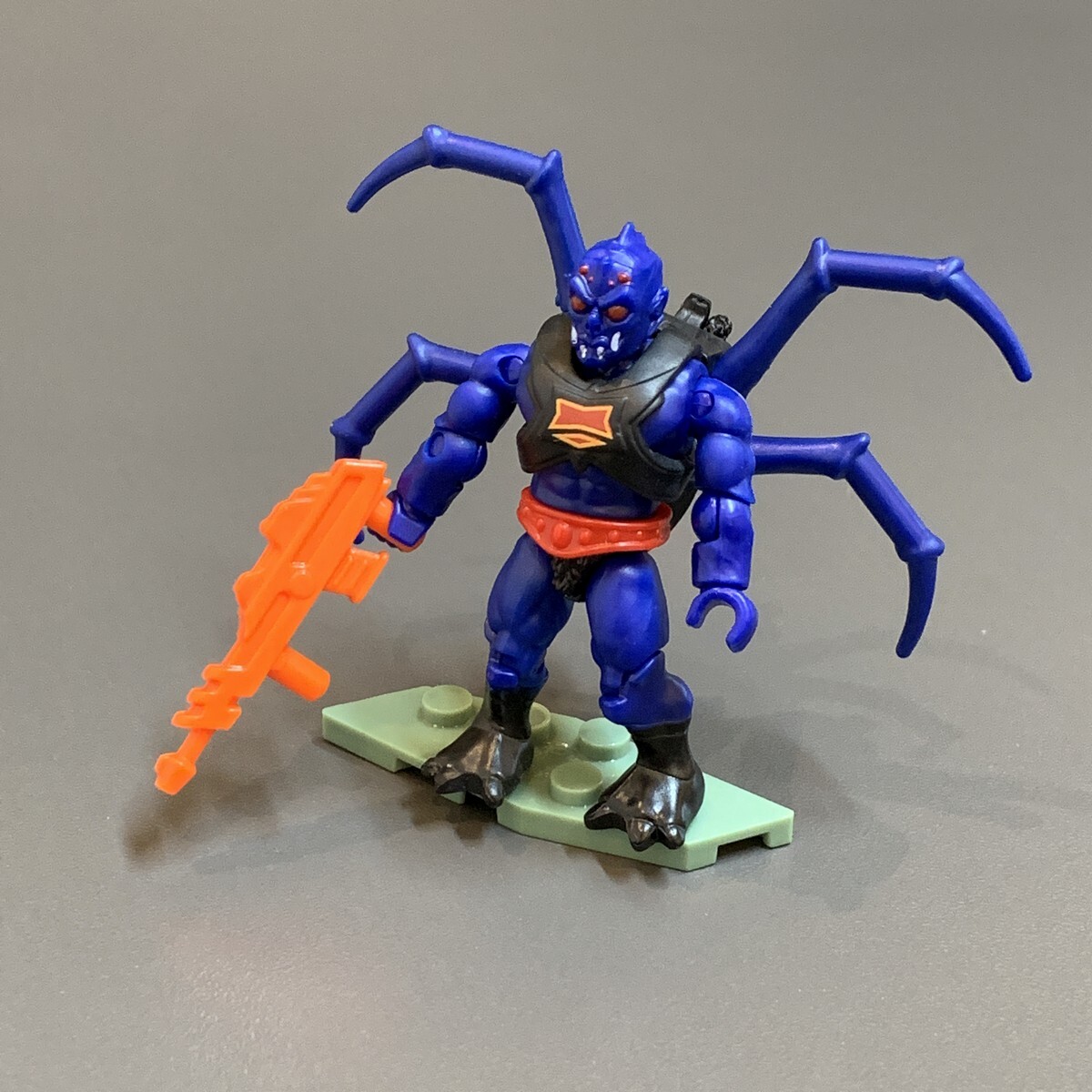 Ultra Rare NEW 2 MEGA Construx ETERNIA BATTLEGROUND MOTU BUZZ-OFF WEBSTOR FIGURE