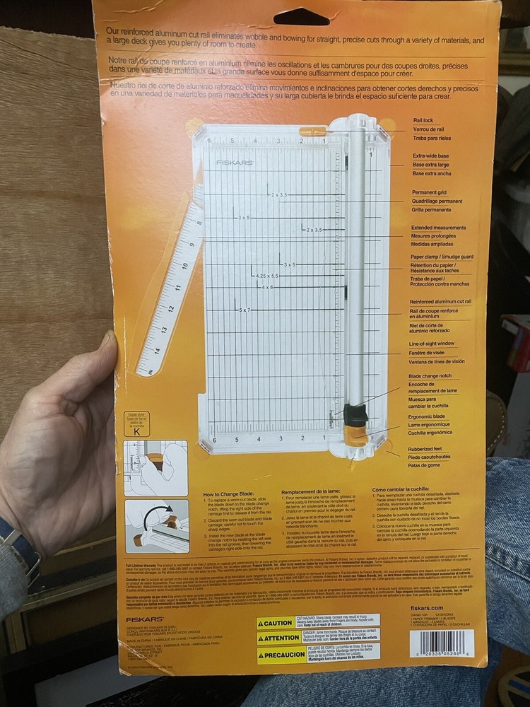 Fiskars SureCut Deluxe Paper Trimmer 12"