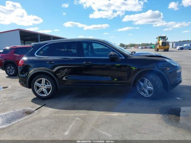 CAYENNE 2012 Glove Box 4893930