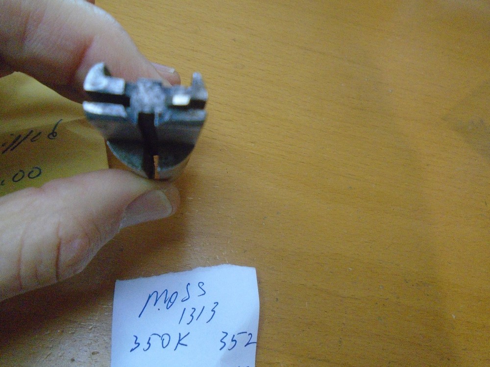 Mossberg 350k 352 22 lr Bolt Head