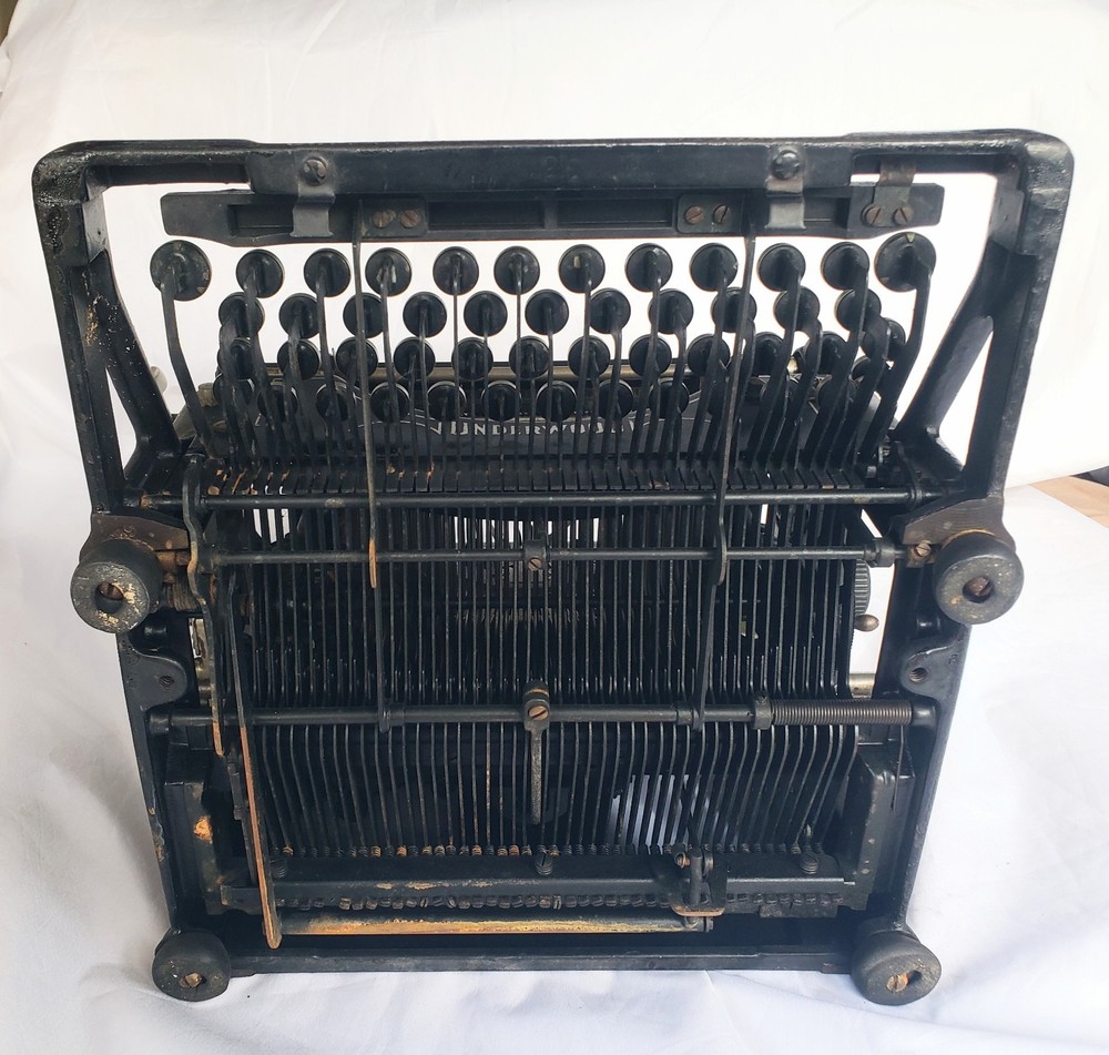 Underwood No. 5 Standard Typewriter