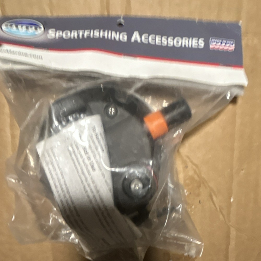 Rupp SeaSucker Halyard Tensioner