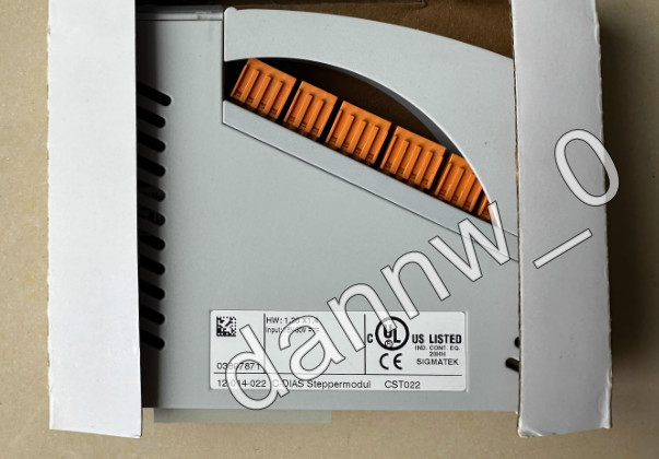1PC New in box SIGMATEK CST022 module