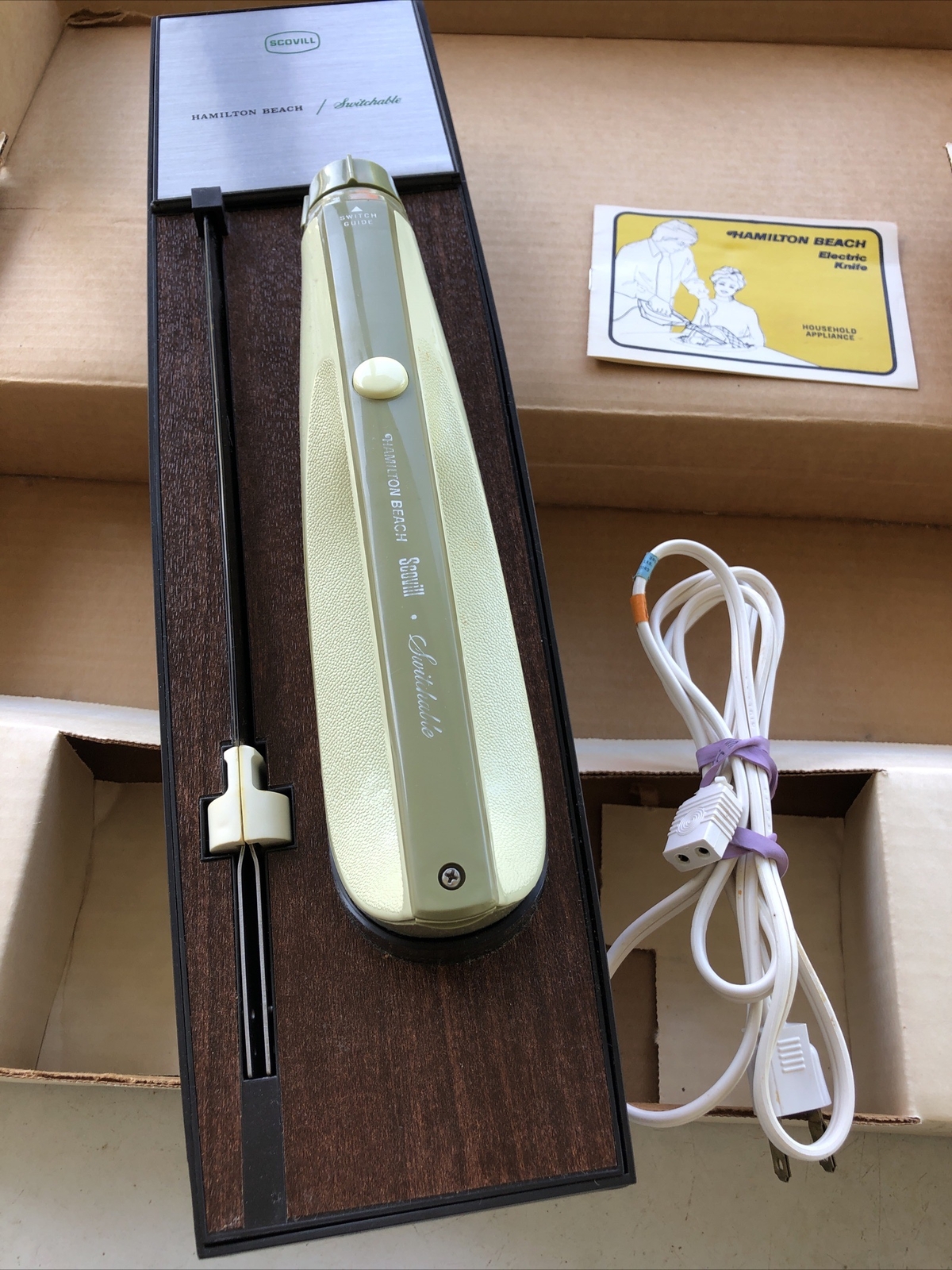 Hamilton Beach Scovill Electric Knife 360 Avocado Green Wall Mount MCM Working