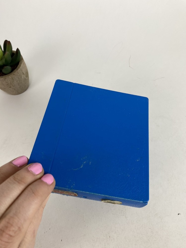 Apple Computer Micro/5 3.5" Disk Diskette ComPak Case Blue Plastic
