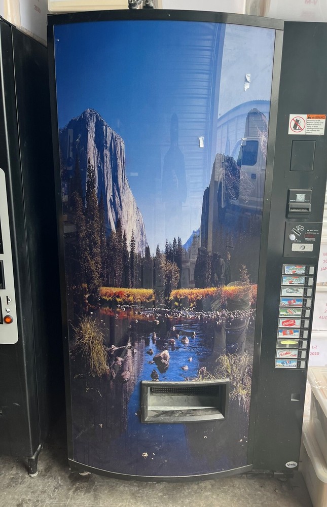 USED VENDING MACHINE