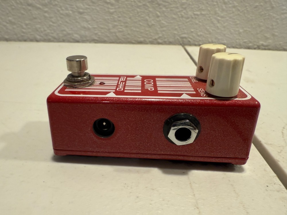 Malekko Omicron Comp Compressor Mini Compact Guitar Effect Pedal