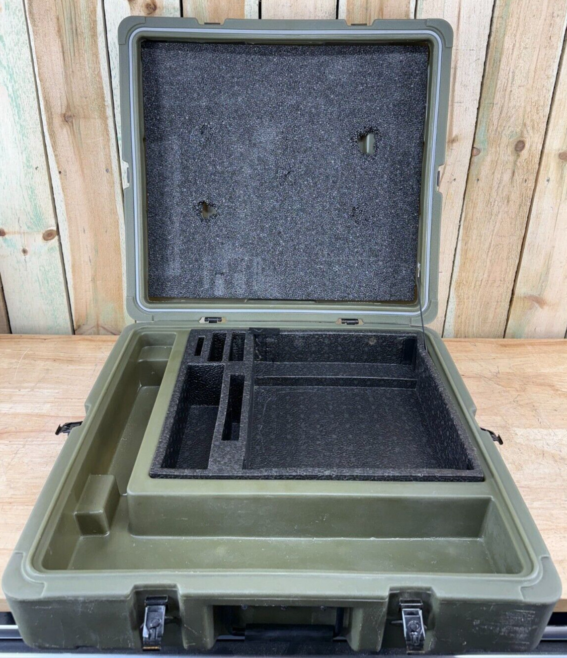 PSI Case 23X21.5X7" Green Military Waterproof Storage Container Hardigg