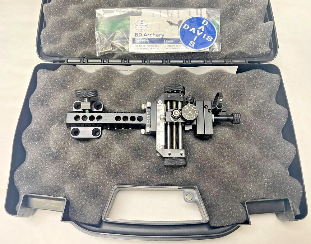 3" DAVIS TARGET SIGHT-Single Knob Mount-4" Ext-BLACK/BLACK KNOBS