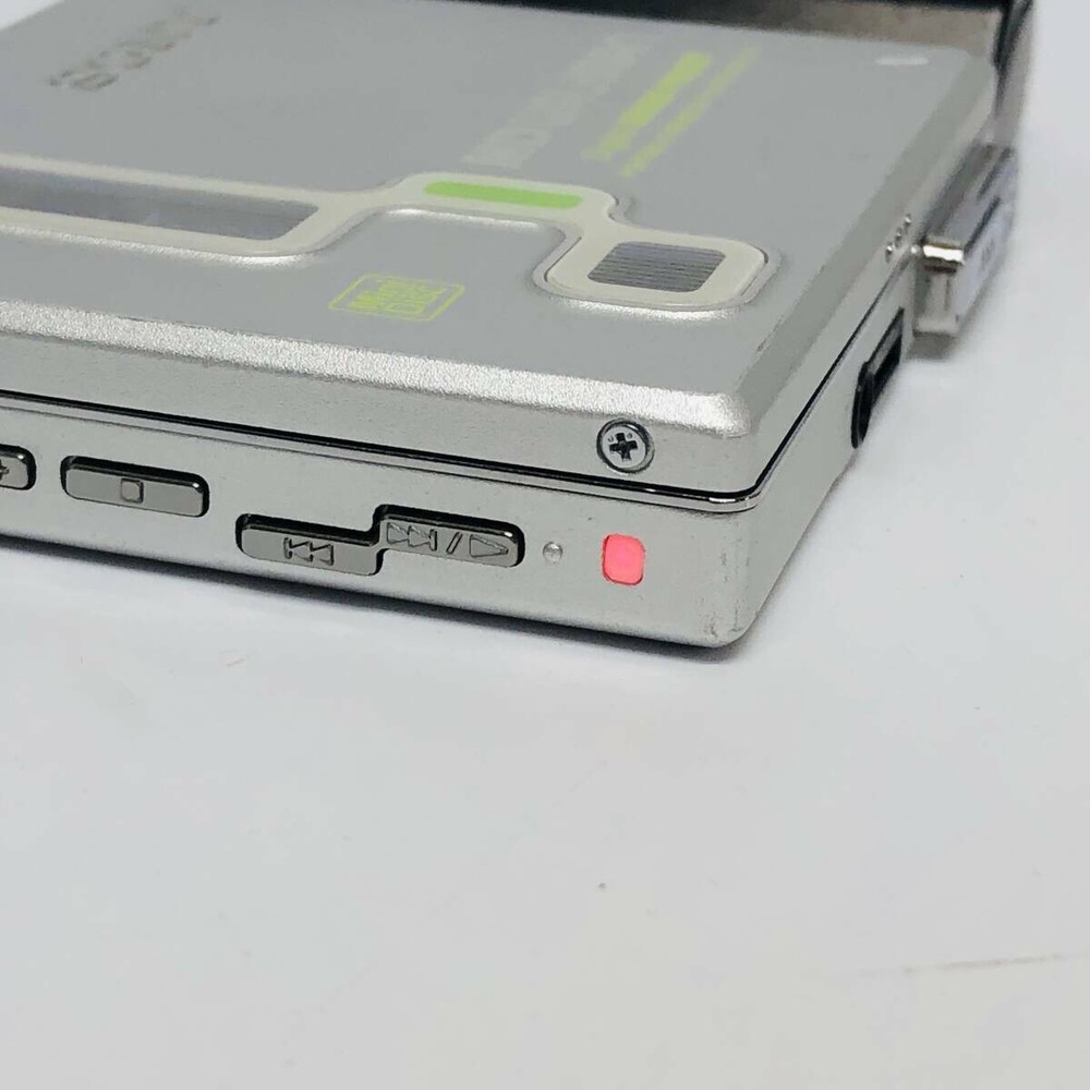 SONY MZ-E77 Portable Minidisc Player Silver Good