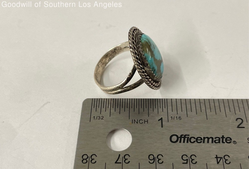 Native Sterling Silver Statement Oval Turquoise Ring - 6.2g (Size 7.75)