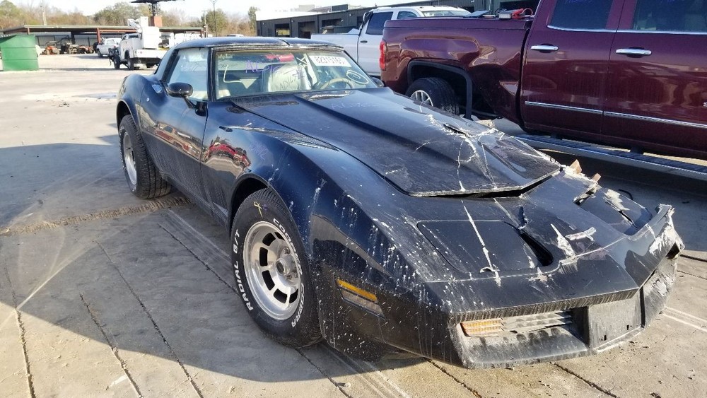 81 CHEVY CORVETTE C3 AT CENTER CONSOLE SHIFT BEZEL CONTROL PANEL BLACK
