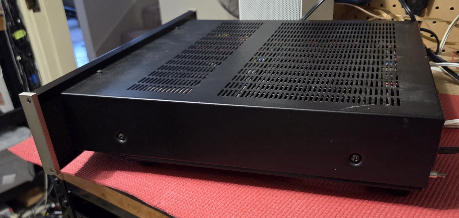 McIntosh MC7100 Solid State Power Amplifier - Very Good Condition